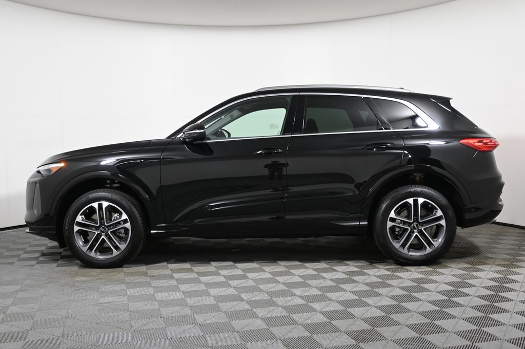 Thumbnail: 2025 Audi Q5 - 2