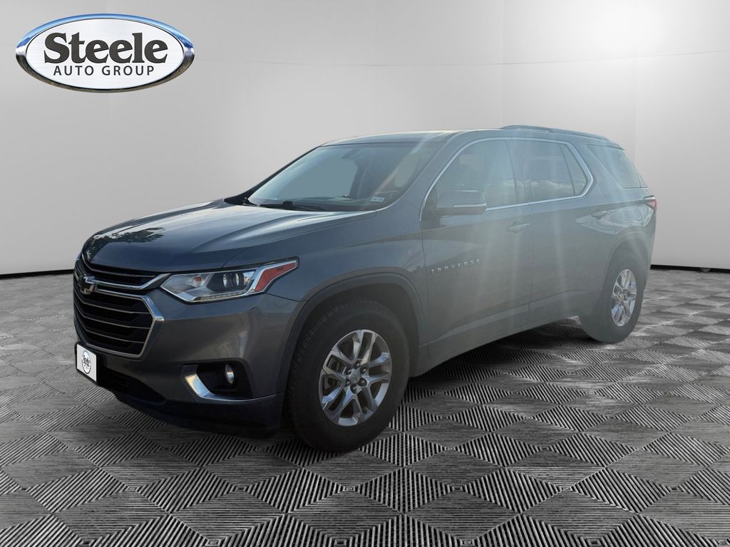 Gray (Satin Steel Metallic) 2018 Chevrolet Traverse LT Cloth FWD SUV / Crossover Front-Wheel Drive 9-Speed Automatic