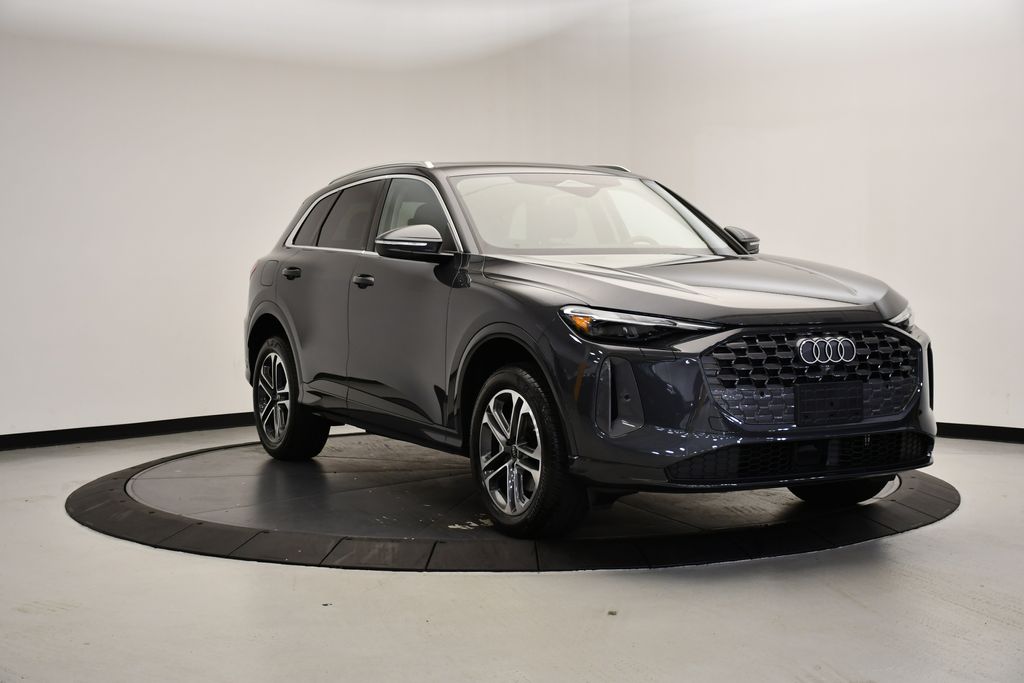 Thumbnail: 2025 Audi Q5 - 7