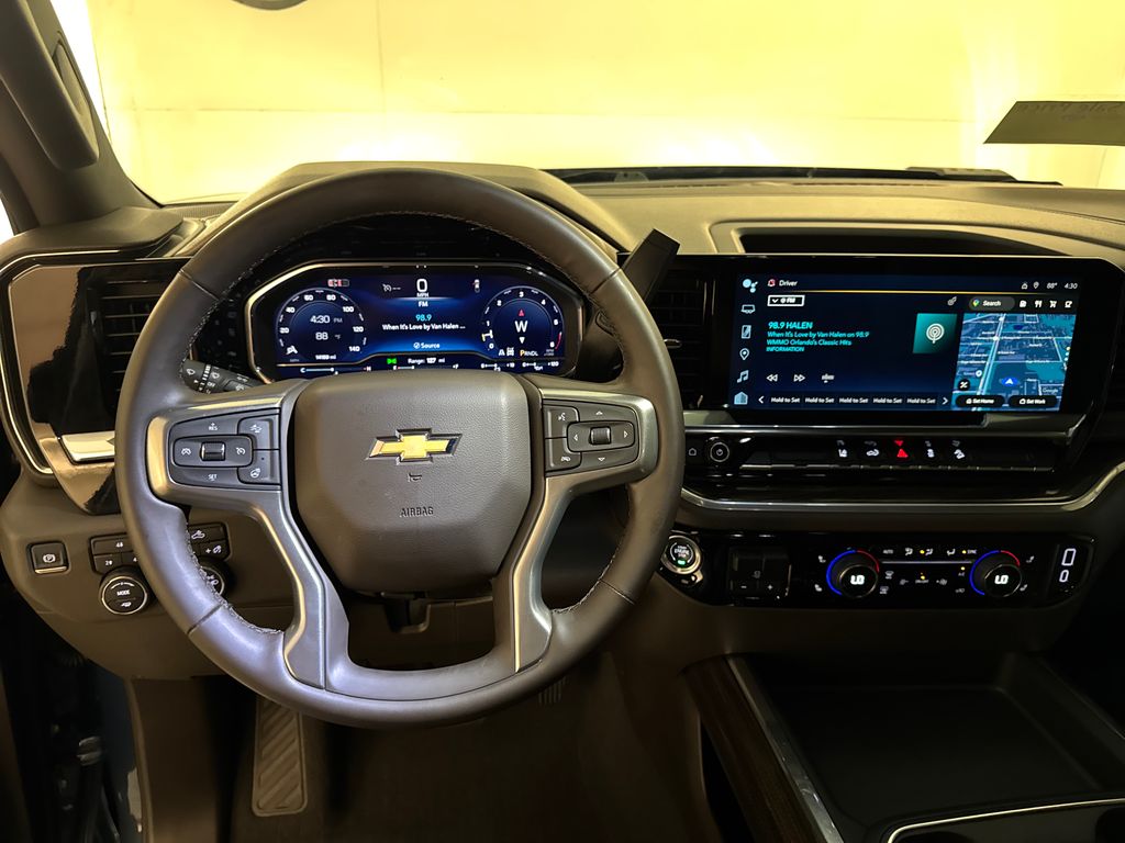 Used 2025 Blue Chevrolet LT image 5