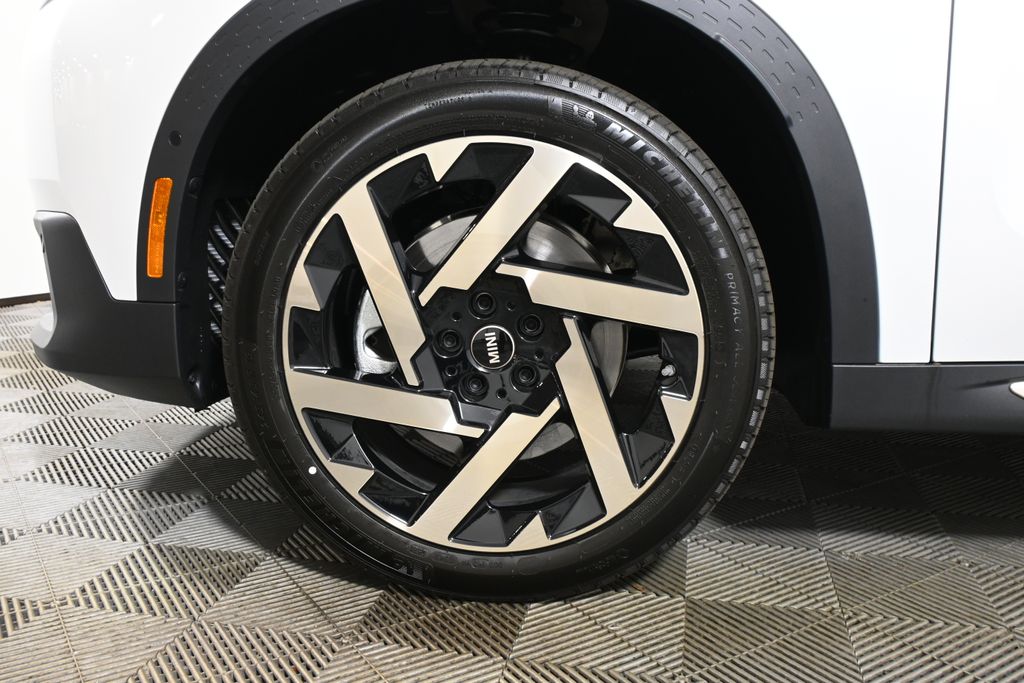 Thumbnail: 2027 MINI Cooper Countryman - 12