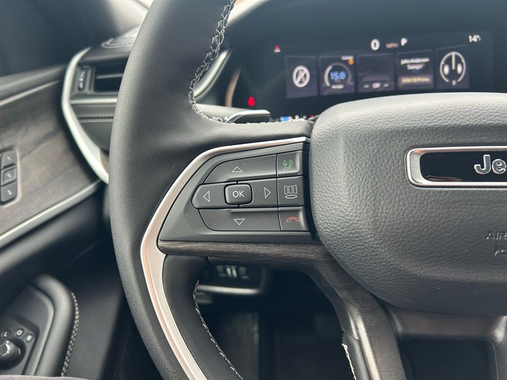 new 2025 Jeep Grand Cherokee L car, priced at $48,220