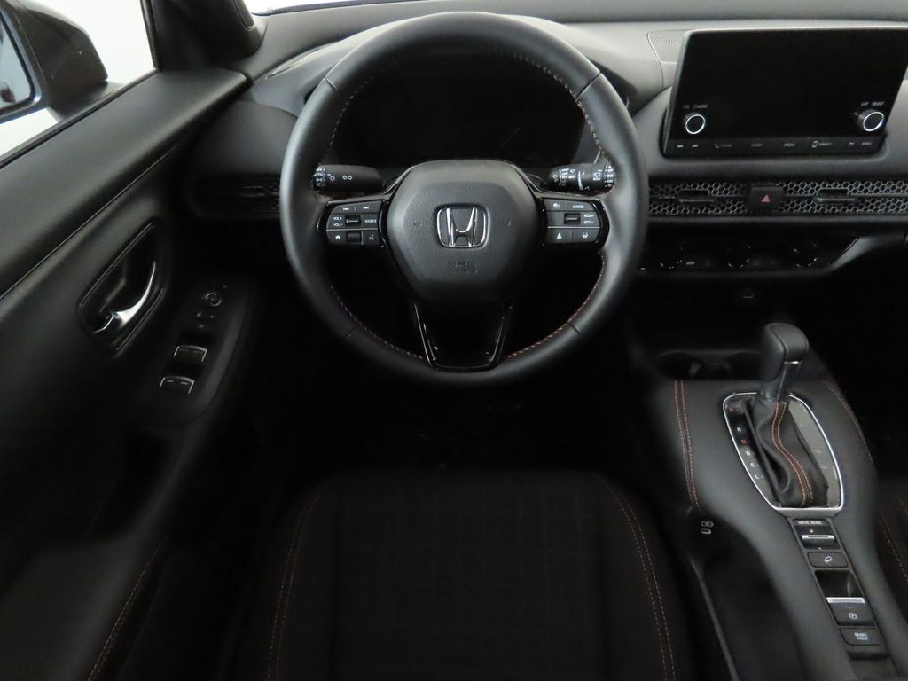 2025 Honda HR-V Sport 10