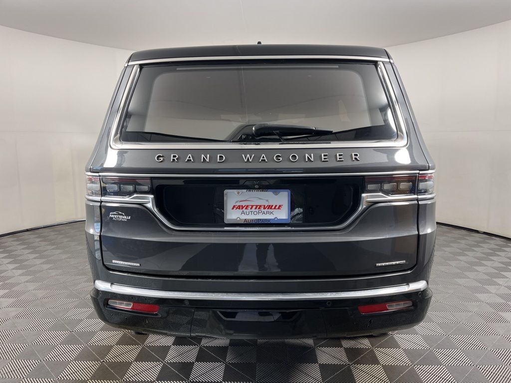 Thumbnail: 2022 Jeep Grand Wagoneer - 4