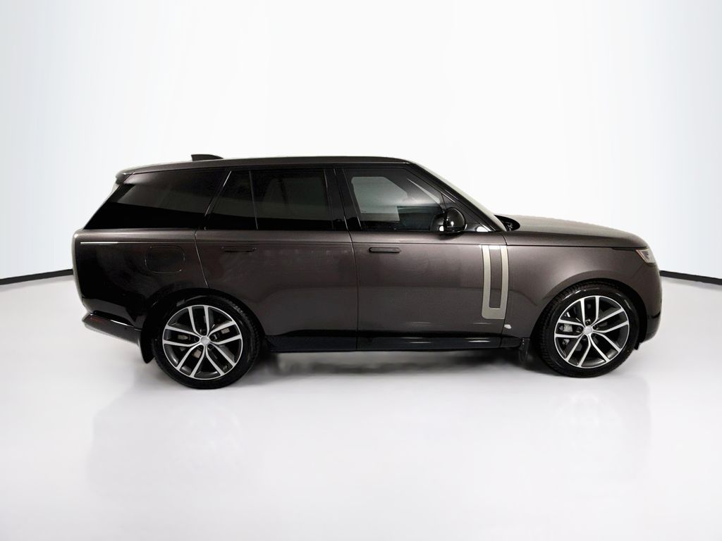 Thumbnail: 2025 Land Rover Range Rover - 4