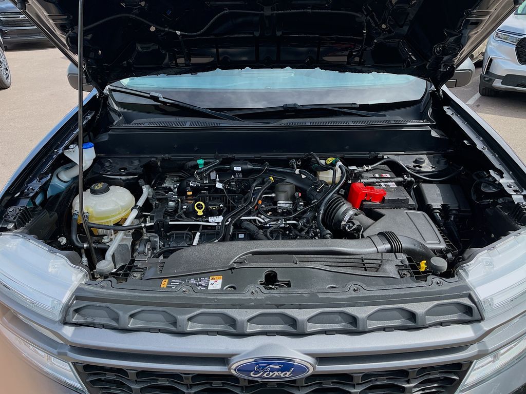 Used 2024 Black Ford XLT image 25