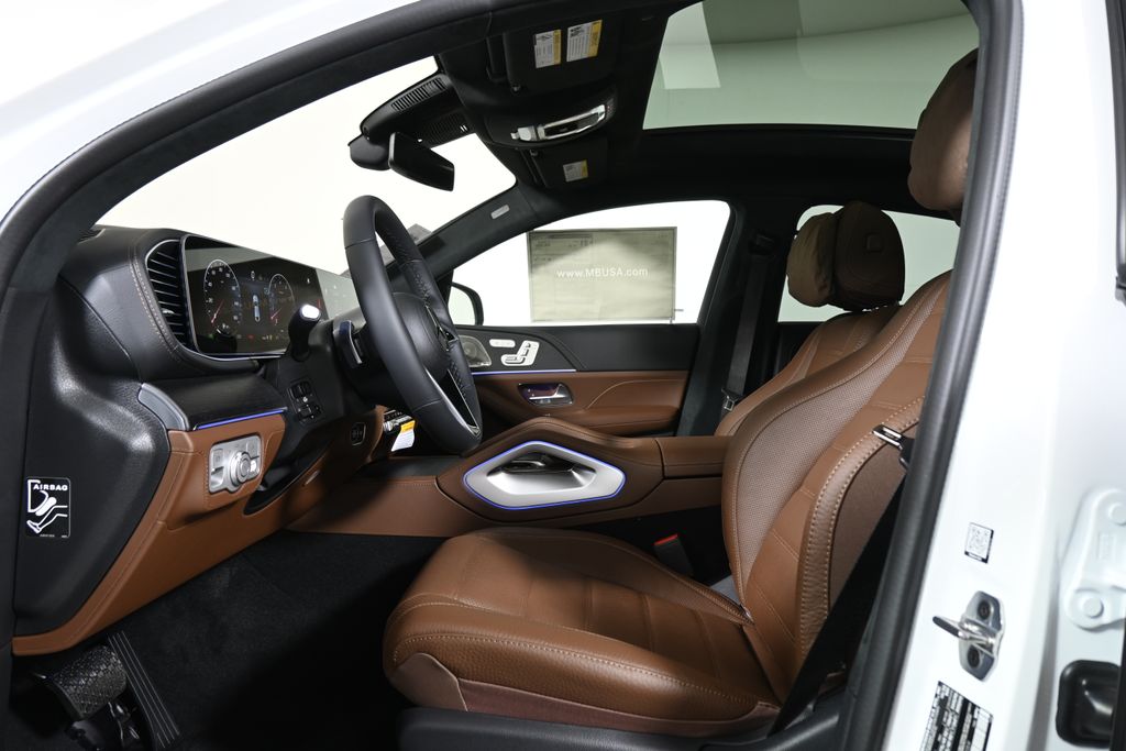 Thumbnail: 2026 Mercedes-Benz GLE - 3