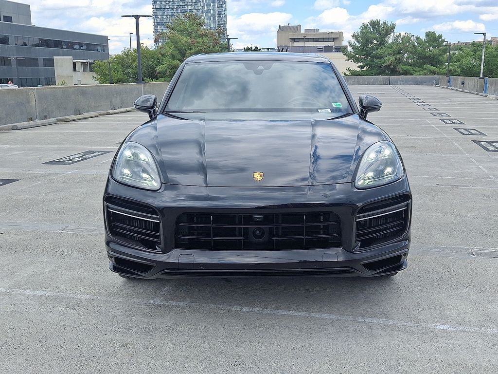 Thumbnail: 2022 Porsche Cayenne - 6