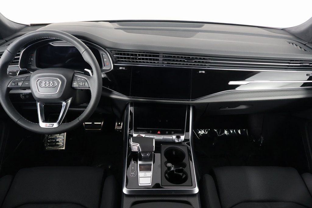 Thumbnail: 2026 Audi RS Q8 - 4