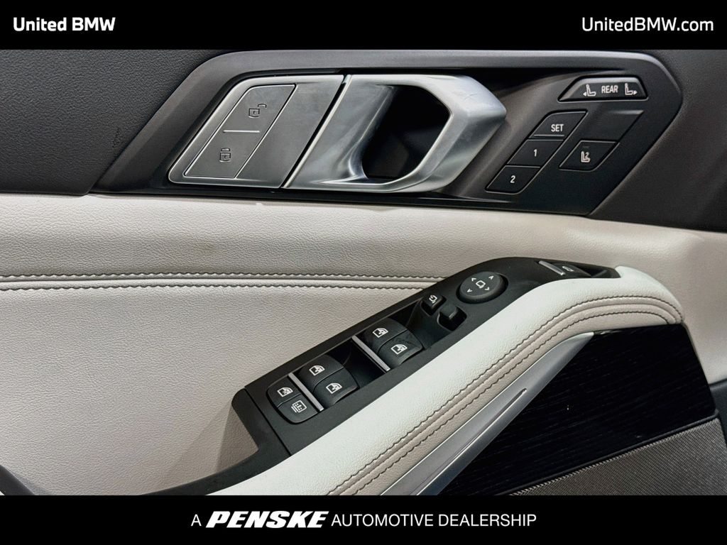Thumbnail: 2027 BMW X7 - 10