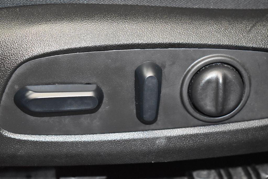 Thumbnail: 2024 Chevrolet Malibu - 14