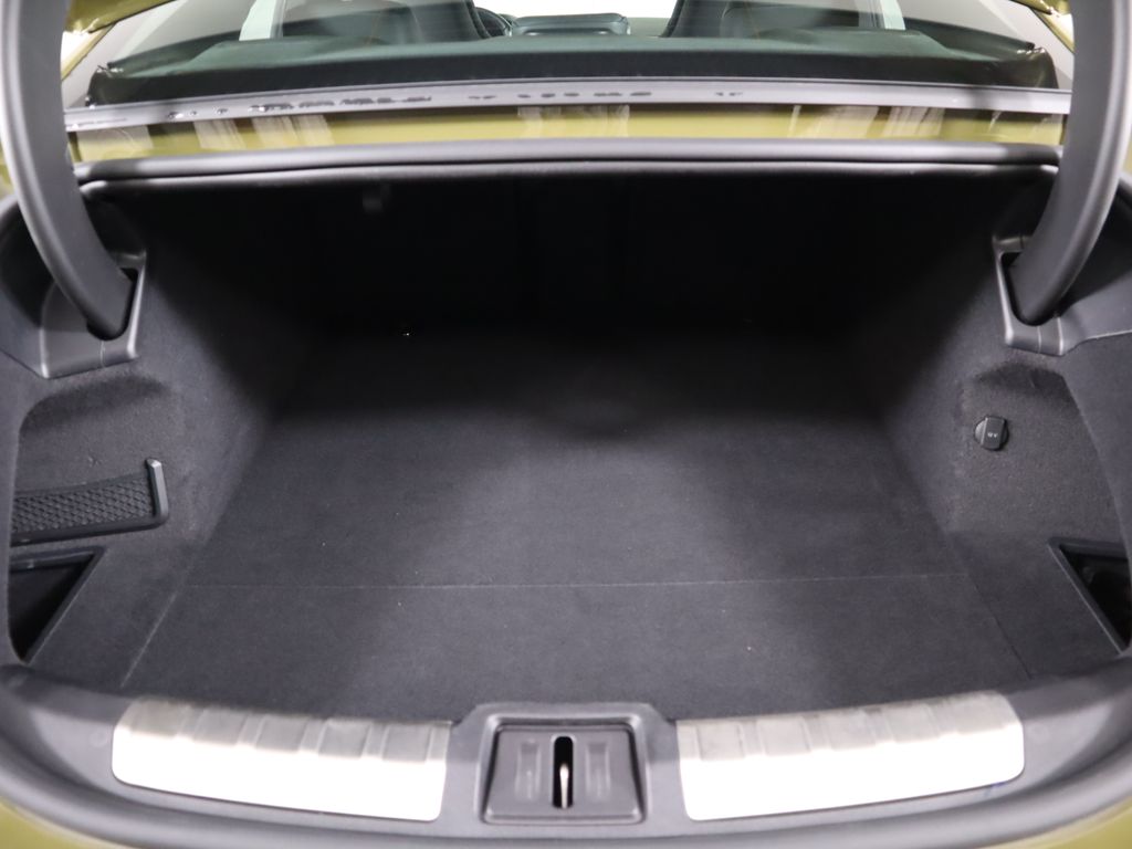 Thumbnail: 2022 Audi RS e-tron GT - 29