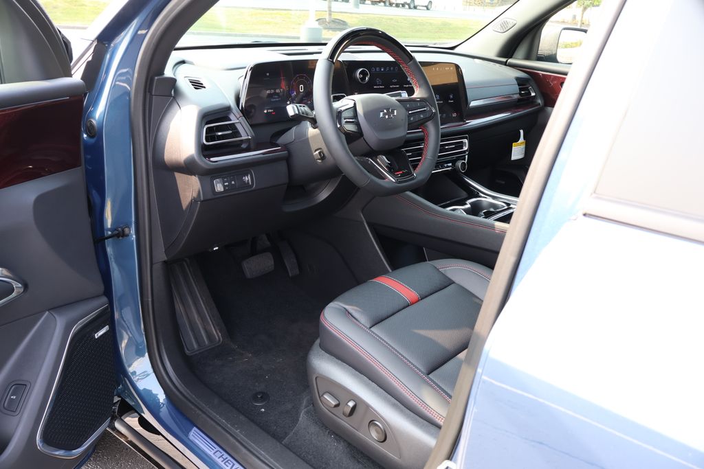 Thumbnail: 2026 Chevrolet Traverse - 13