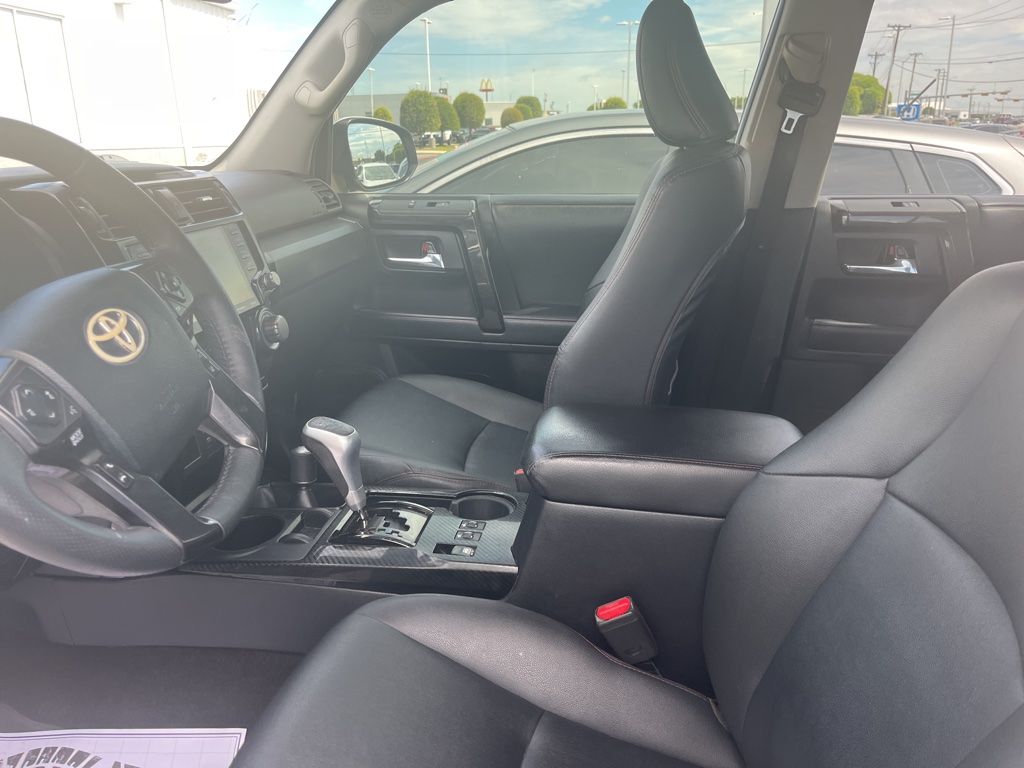 Thumbnail: 2021 Toyota 4Runner - 4