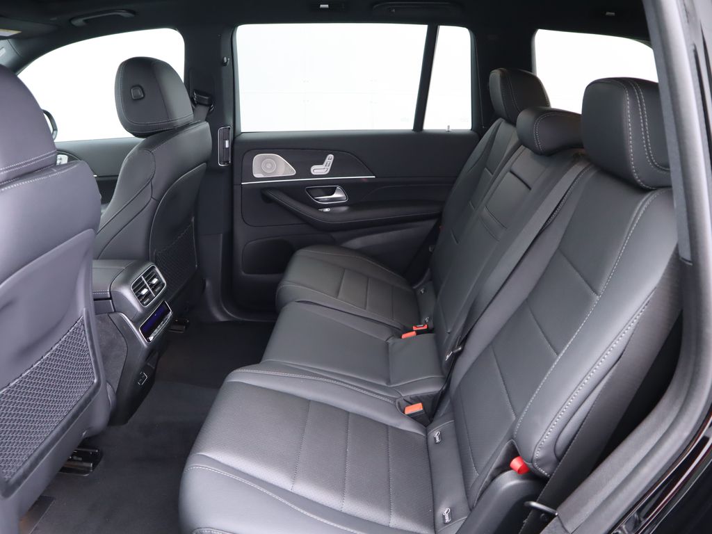 2024 Mercedes-Benz GLS 450 4MATIC 22