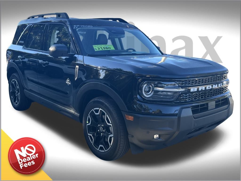 2025 Ford Bronco Sport Outer Banks's photo