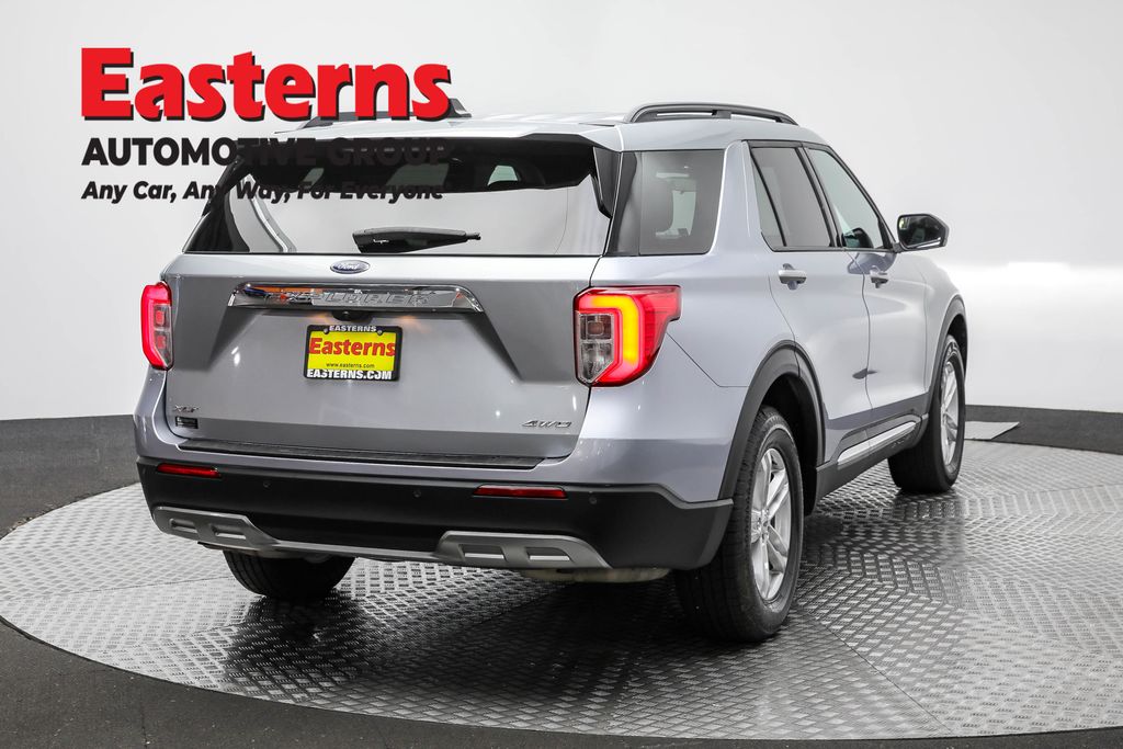 Used 2023 Silver Ford XLT image 5