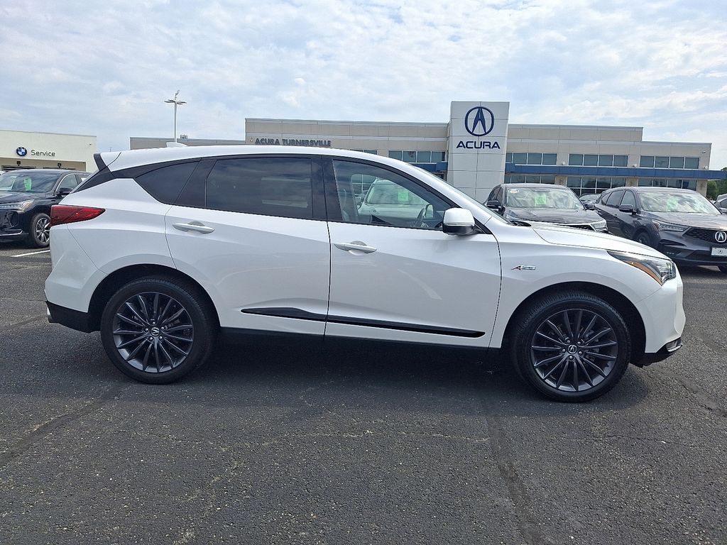 Thumbnail: 2024 Acura RDX - 7