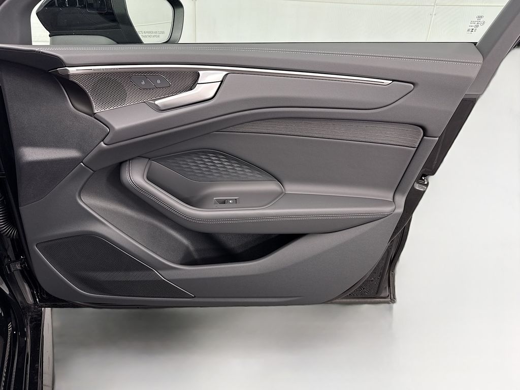 Thumbnail: 2026 Audi A6 - 24