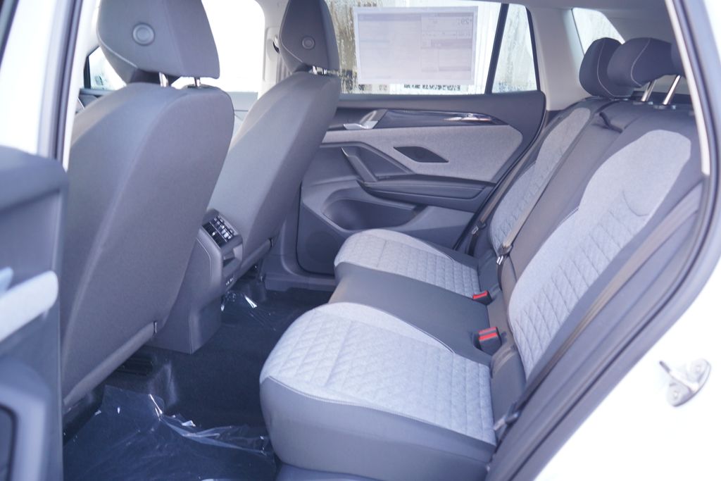 Thumbnail: 2026 Volkswagen Tiguan - 7