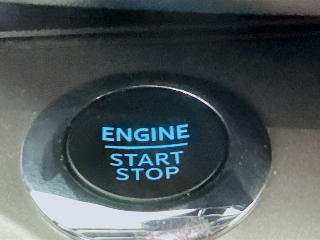 Used Car 2022 Ford Explorer  Xlt For Sale Under $30,000 In Austin, Texas