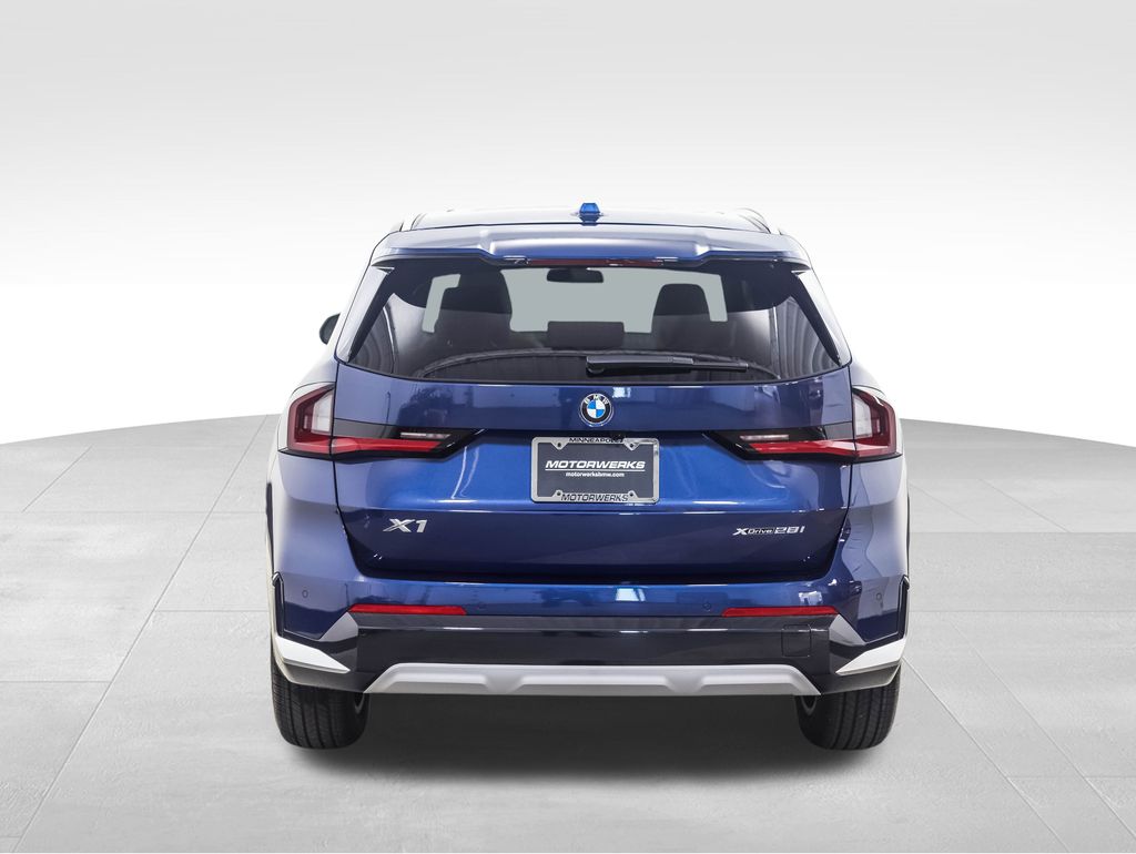 2025 BMW X1 xDrive28i 4