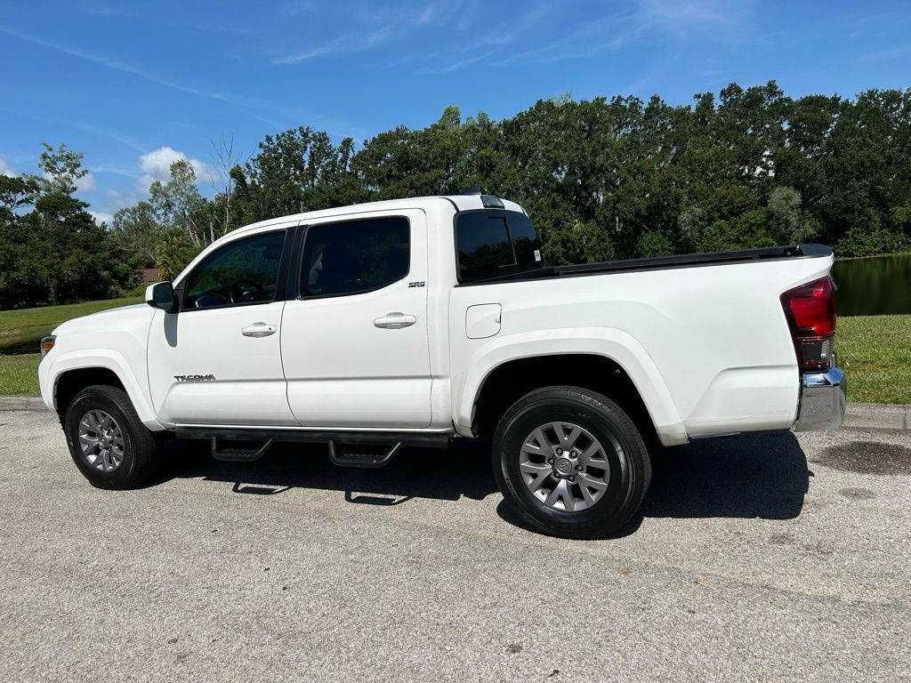 Thumbnail: 2018 Toyota Tacoma - 3