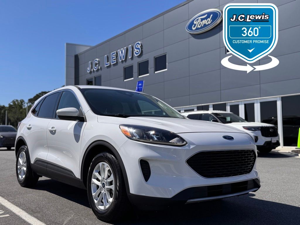 2020 Ford Escape SE