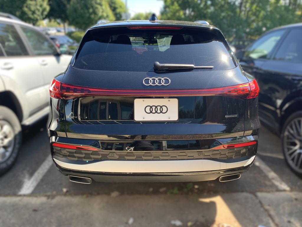 Thumbnail: 2025 Audi Q5 - 6
