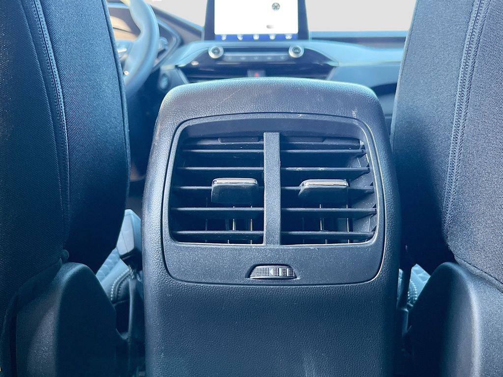Used 2025 White Ford Active image 30