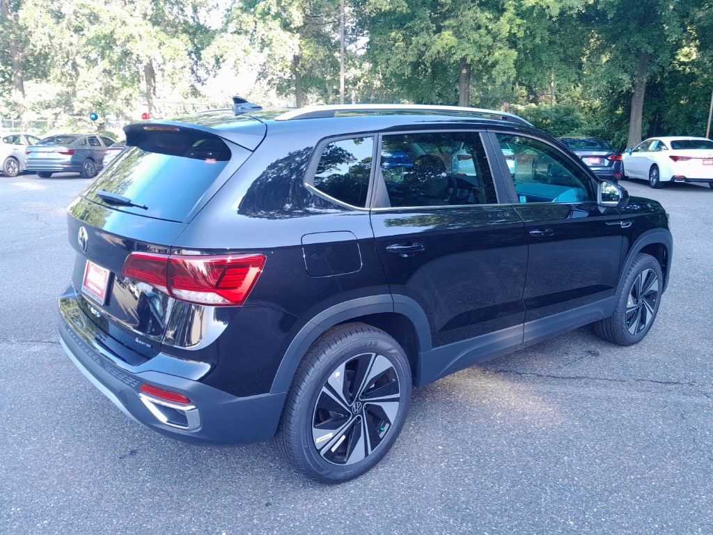 2023 Volkswagen Taos 1.5T SE 5