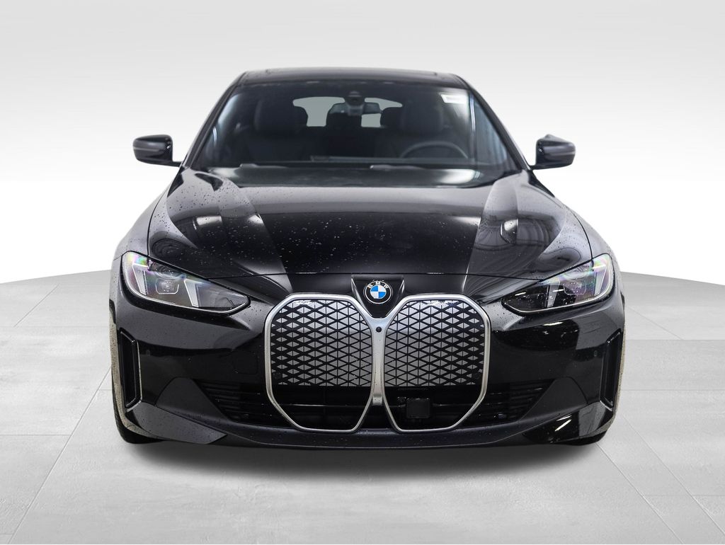 Thumbnail: 2026 BMW i4 - 8