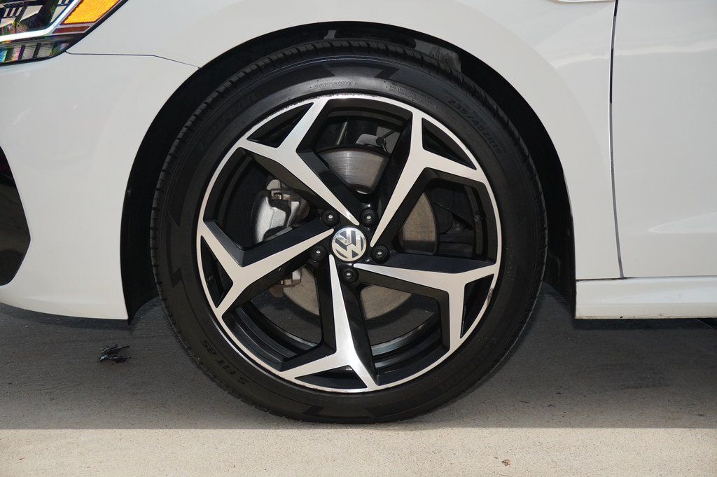 Used Car 2022 Volkswagen Passat  2.0t R-line For Sale Under $20,000 In Weatherford, Texas