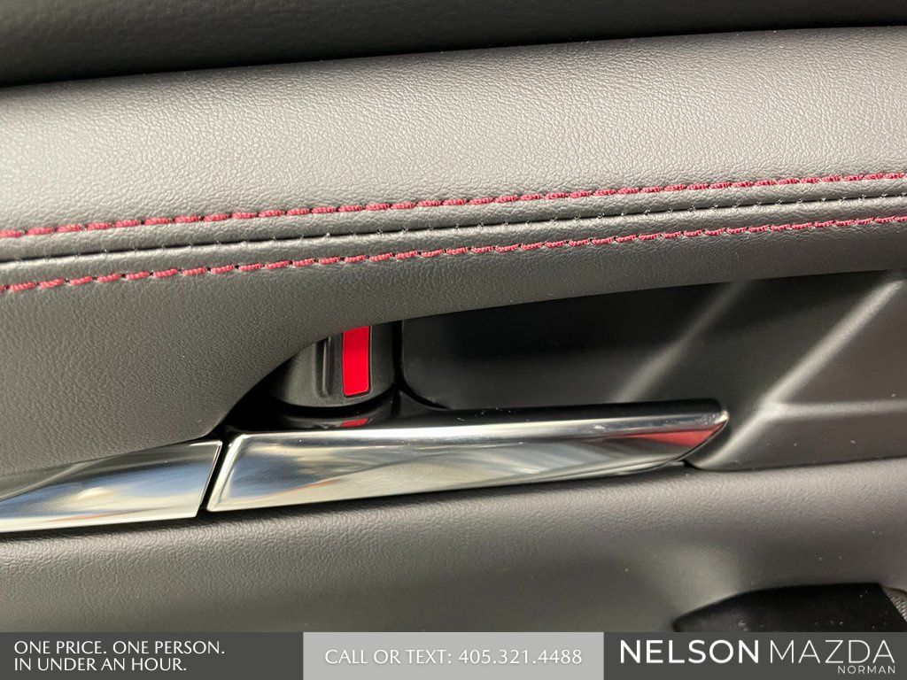 2026 Mazda Mazda3 Carbon Edition - Photo 38