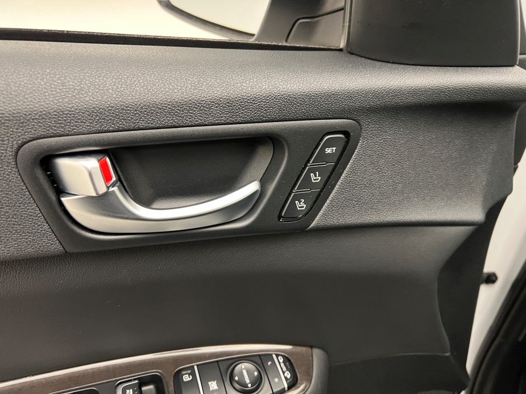 Thumbnail: 2018 Kia Optima - 27