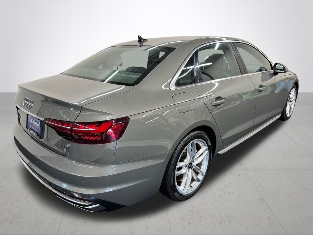 2023 Audi A4 45 S line Premium Plus