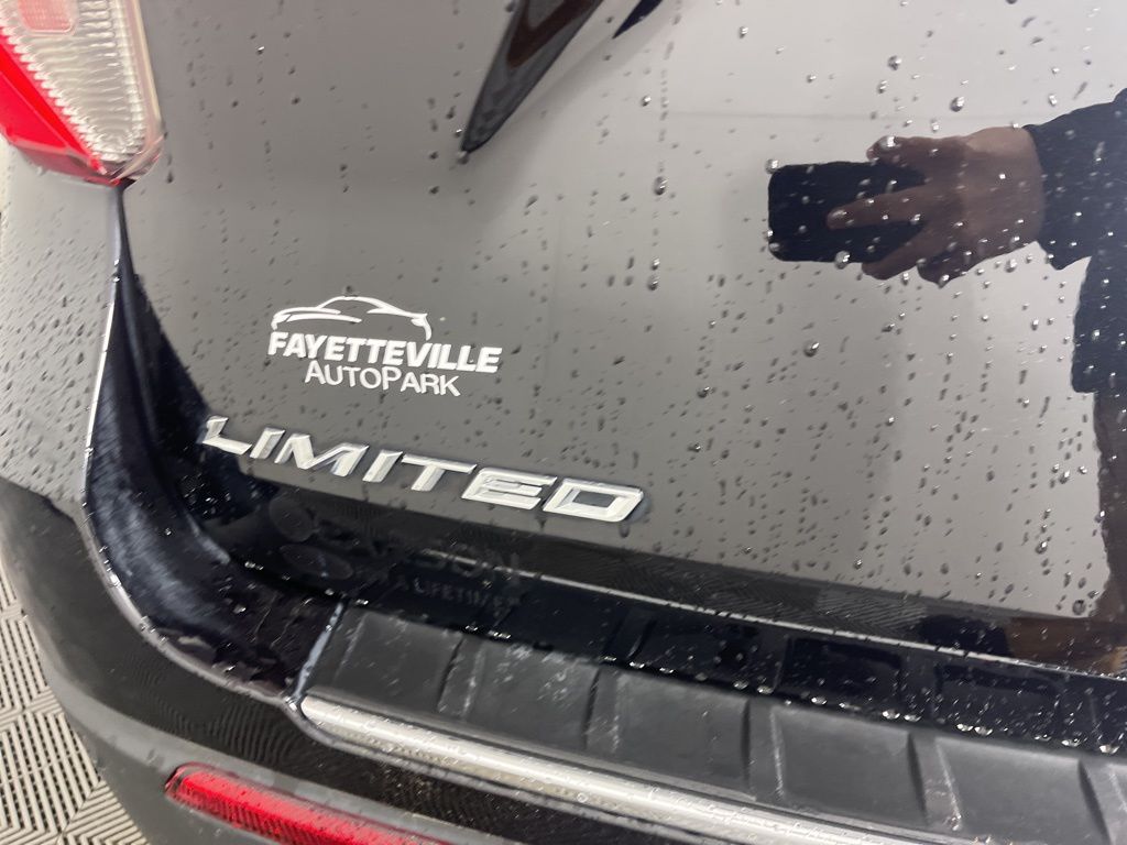 Thumbnail: 2023 Ford Explorer - 3