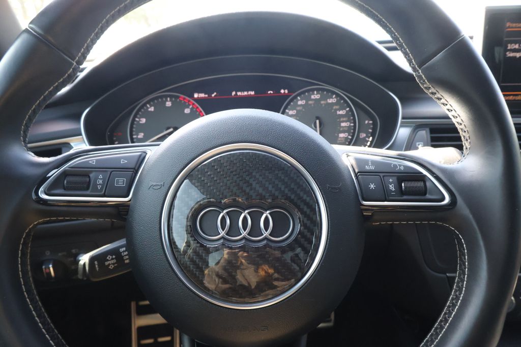 Thumbnail: 2016 Audi S6 - 20