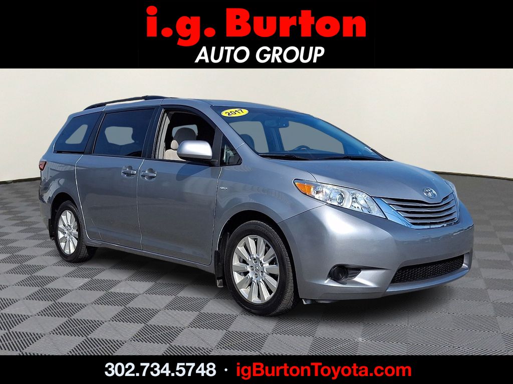 Silver Sky Metallic 2017 Toyota Sienna LE 7-Passenger AWD Minivan All-Wheel Drive 8-Speed Automatic
