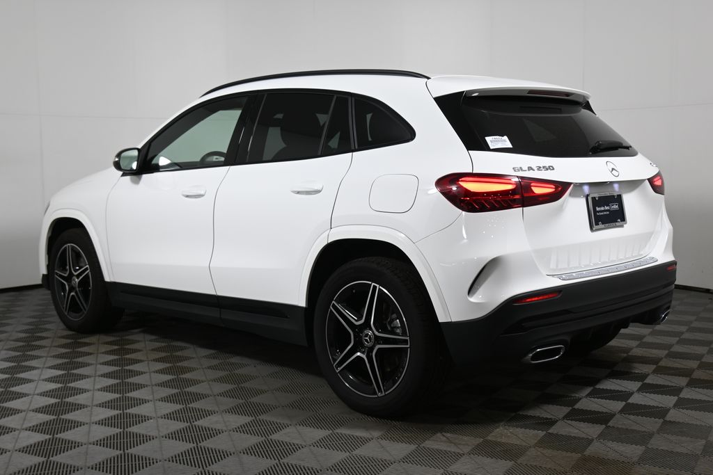 Thumbnail: 2026 Mercedes-Benz GLA - 5