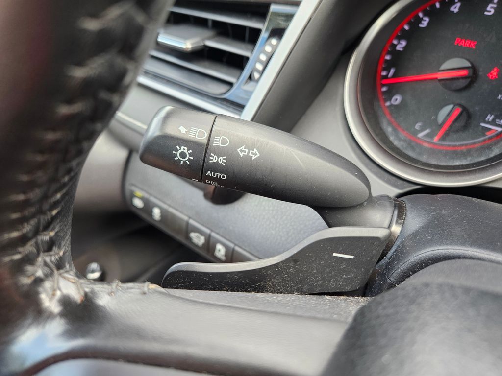 Thumbnail: 2023 Toyota Camry - 22