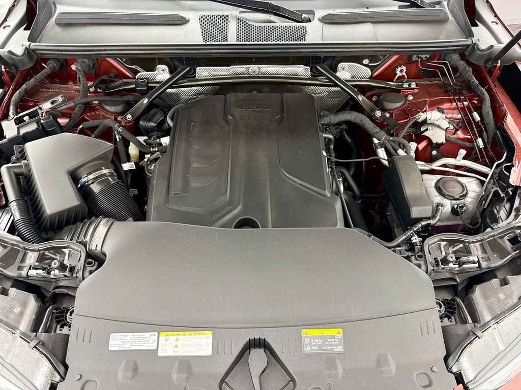 Thumbnail: 2025 Audi Q5 - 28