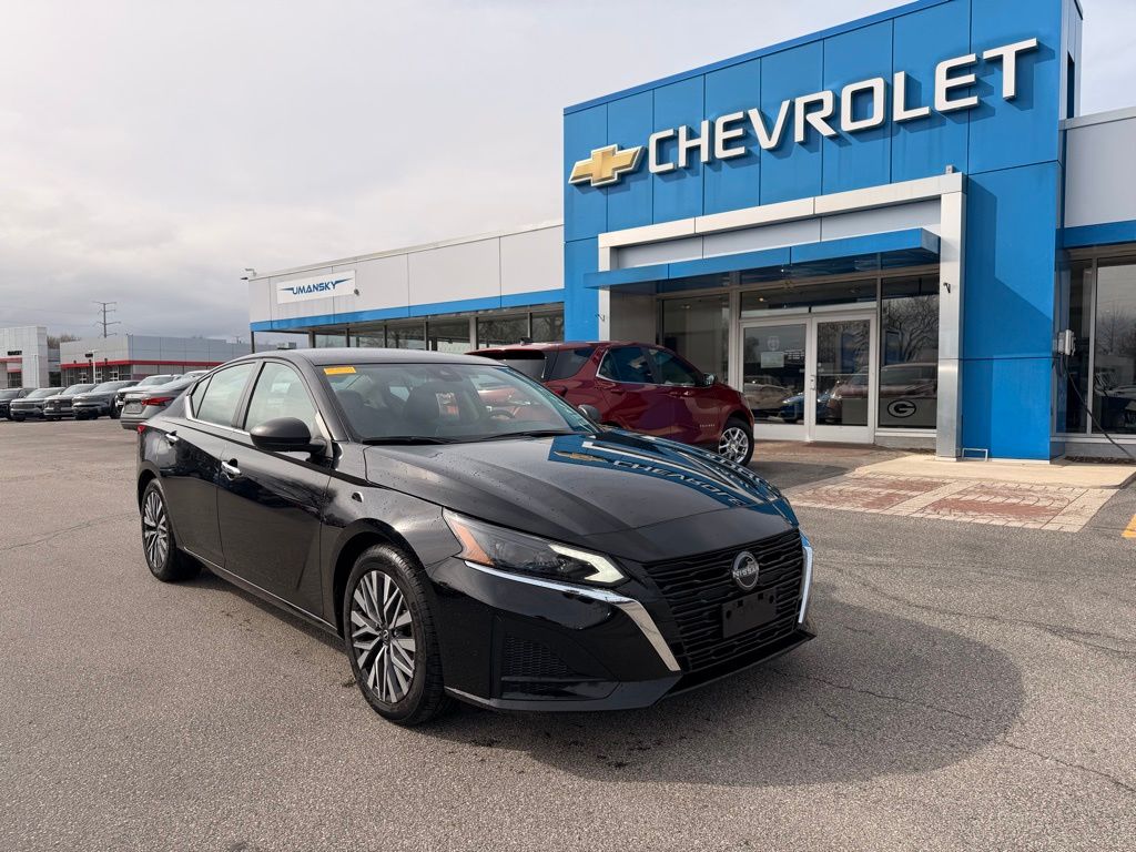 2024 Nissan Altima SV