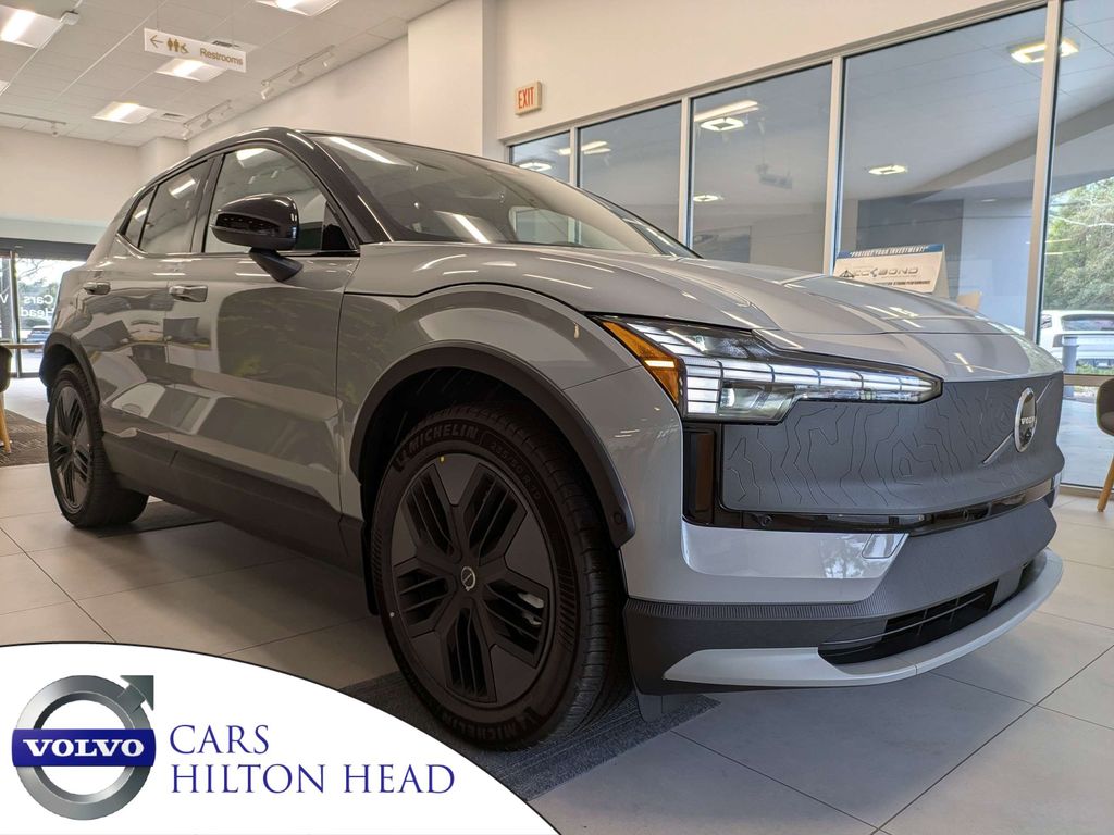 2026 Volvo EX30 Cross Country Twin Ultra eAWD