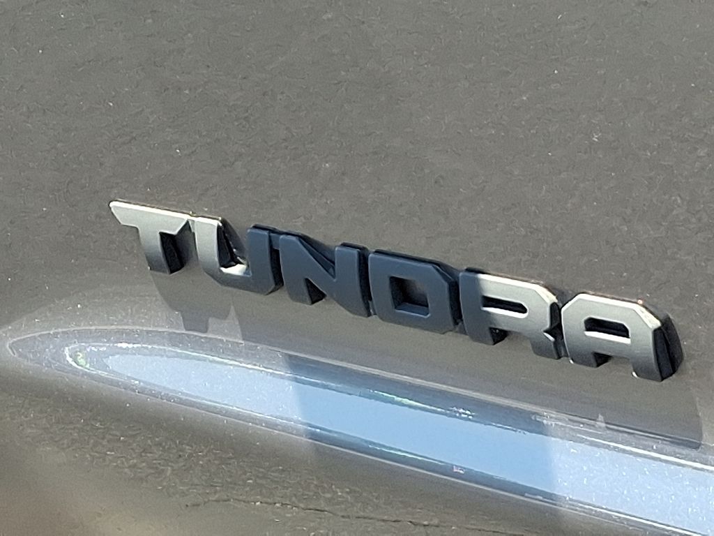2018 Toyota Tundra SR5 29