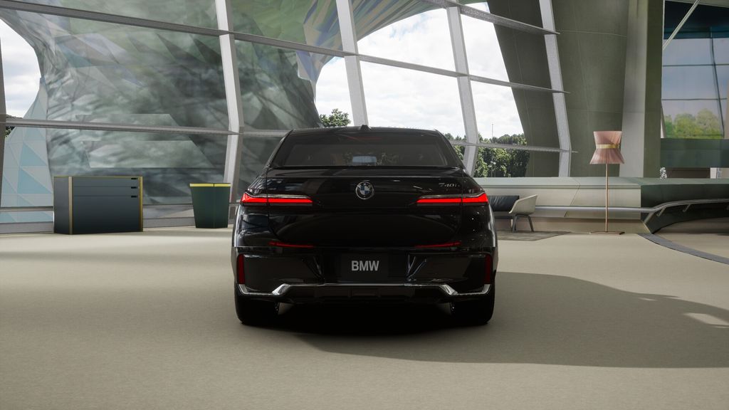 2025 BMW 7 Series 740i 5