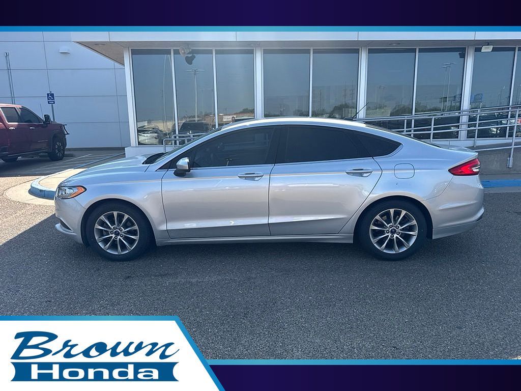 2017 Ford Fusion SE - 0