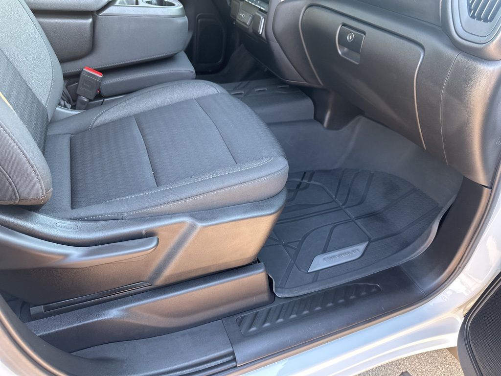 Used Car 2022 Chevrolet Silverado 1500  Custom For Sale Under $35,000 In Austin, Texas