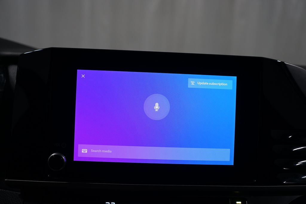 Thumbnail: 2025 Toyota Camry - 22