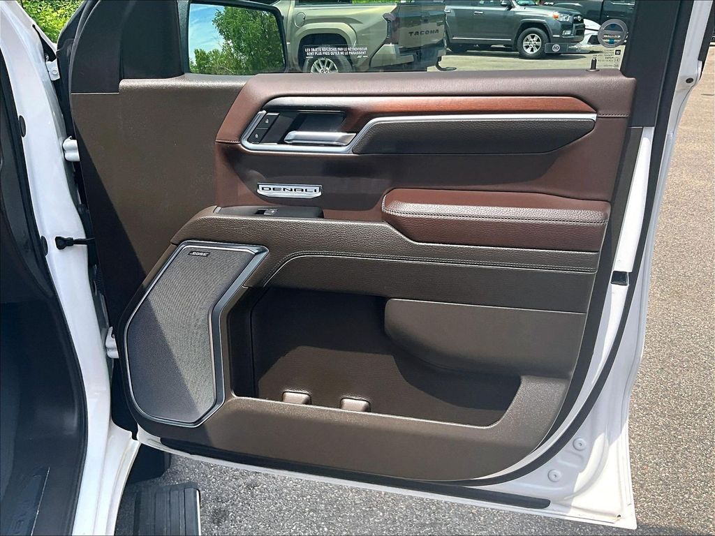 2024 GMC Sierra 1500 — photo 12